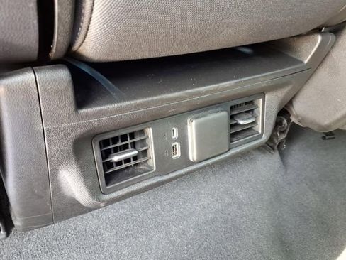 Used 2022 Chevrolet Silverado 1500 LT w/ Protection Package AWD/4WD image 22