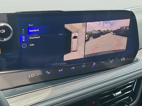 New 2026 Chevrolet Suburban LT w/ Comfort Package RWD image 33
