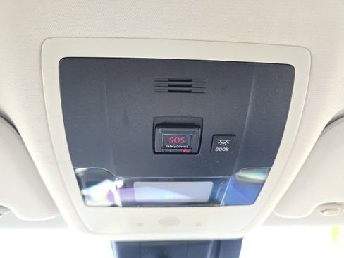 Used 2019 Lexus UX 250h image 39