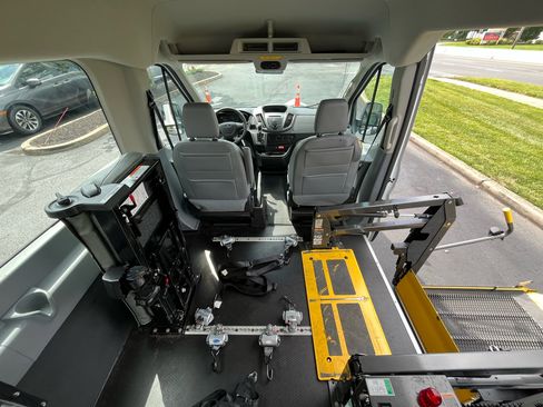 Used 2019 Ford Transit 350 XL image 36