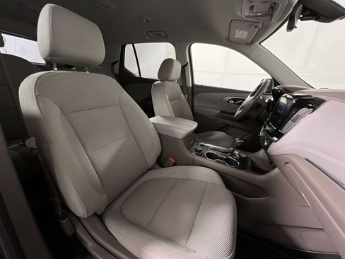 Used 2020 Chevrolet Traverse LT FWD image 24