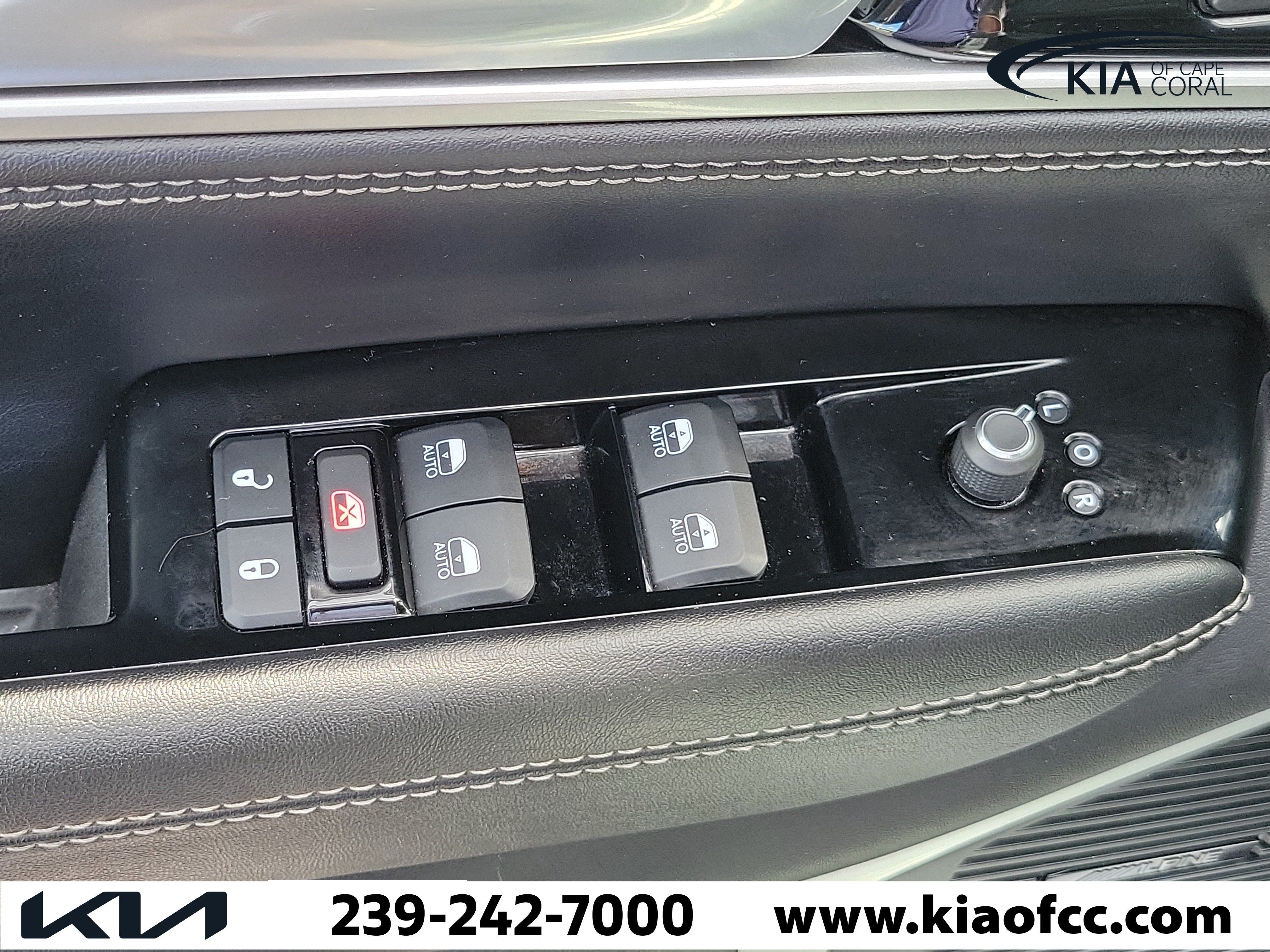 Used 2024 Jeep Wagoneer Series II AWD/4WD image 27