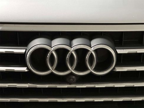 Used 2019 Audi Q7 3.0T Premium Plus w/ Premium Plus Package image 37