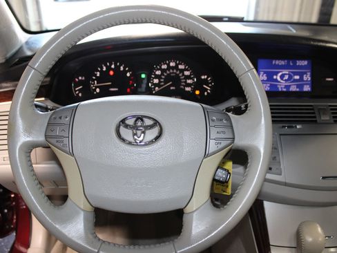Used 2008 Toyota Avalon XLS FWD image 11