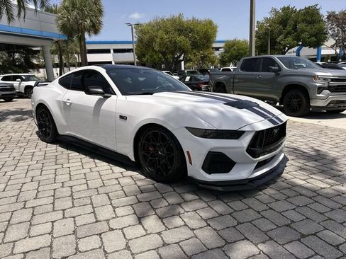 Used 2024 Ford Mustang GT Premium w/ GT Performance Package RWD image 16