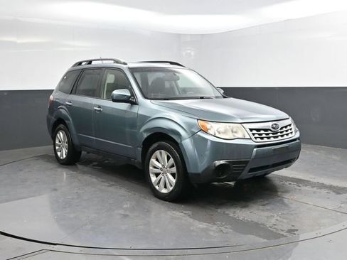 Used 2012 Subaru Forester 2.5X Premium AWD/4WD image 4