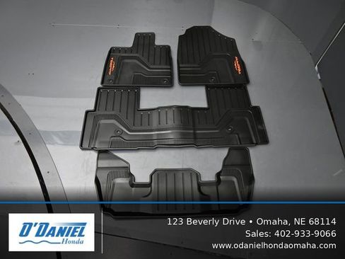 Used 2025 Honda Pilot TrailSport image 42