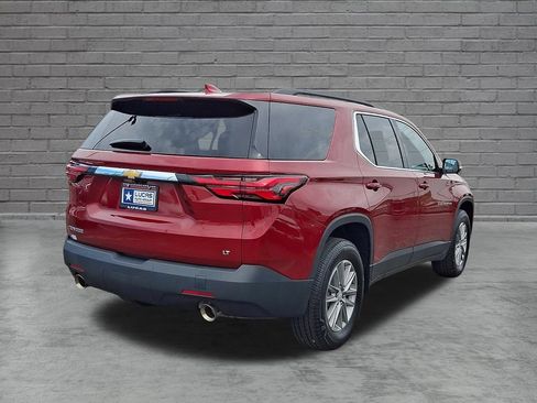 Used 2023 Chevrolet Traverse LT FWD image 11