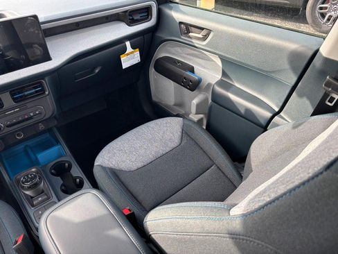 New 2026 Ford Maverick XLT w/ XLT Luxury Package FWD image 16