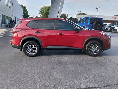 Used 2026 Nissan Rogue S FWD image 2