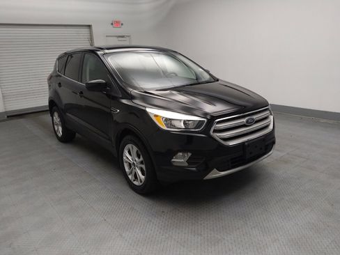 Used 2019 Ford Escape SE image 13