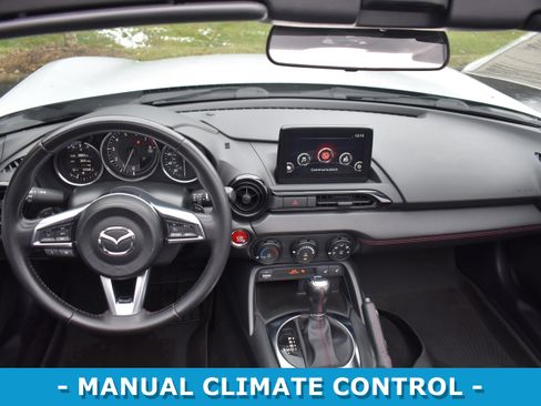 Used 2018 MAZDA MX-5 Miata RF Club image 9