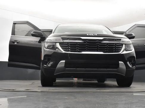Used 2024 Kia Seltos S FWD image 11