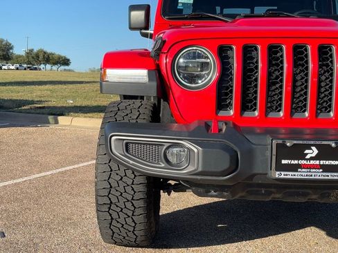 Used 2020 Jeep Gladiator Rubicon image 4