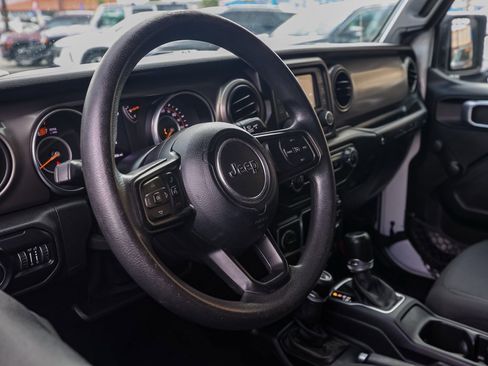 Used 2021 Jeep Wrangler Unlimited Sport image 13