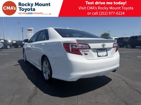 Used 2012 Toyota Camry SE w/ Convenience Pkg image 5