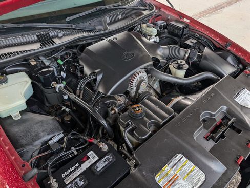 Used 1998 Lincoln Town Car Executive image 28