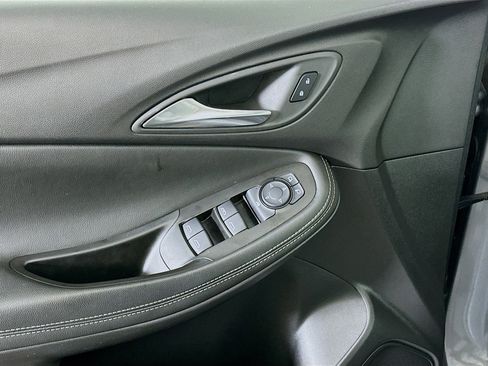 Used 2025 Buick Encore GX Preferred image 15