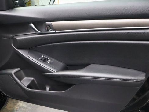 Used 2022 Honda Accord LX image 12