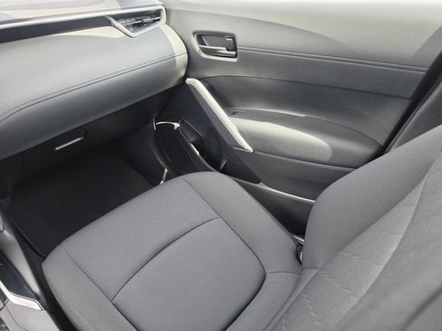 Used 2023 Toyota Corolla Cross LE FWD image 26
