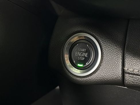 Used 2023 Buick Envision Essence FWD image 6