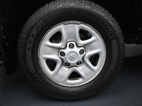 Used 2021 Toyota Tundra SR5 AWD/4WD image 10