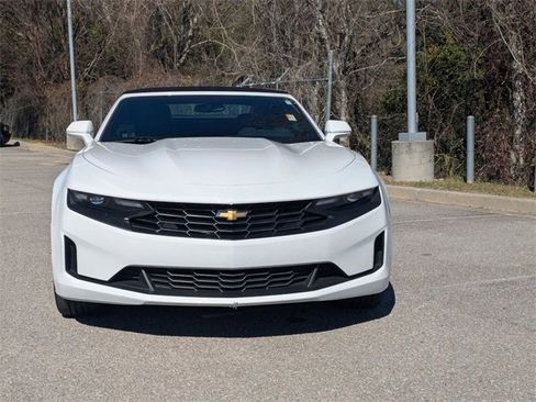 Used 2023 Chevrolet Camaro LT image 8