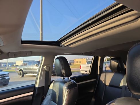 Used 2018 Toyota Highlander XLE w/ Protection Package #3 image 8