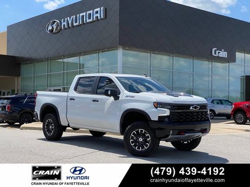 Used 2023 Chevrolet Silverado 1500 ZR2 AWD/4WD image 1