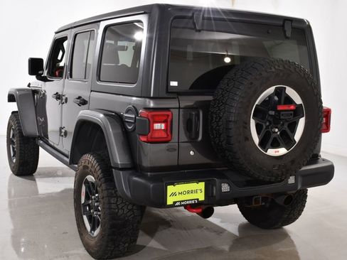 Used 2018 Jeep Wrangler Unlimited Rubicon AWD/4WD image 14