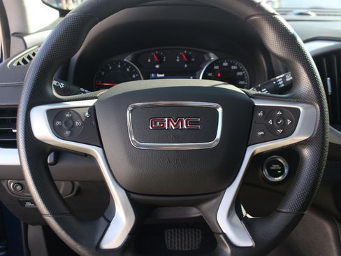 Used 2022 GMC Terrain SLE w/ Driver Convenience Package AWD/4WD image 19