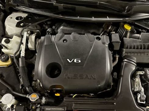 Used 2023 Nissan Maxima SV FWD image 12