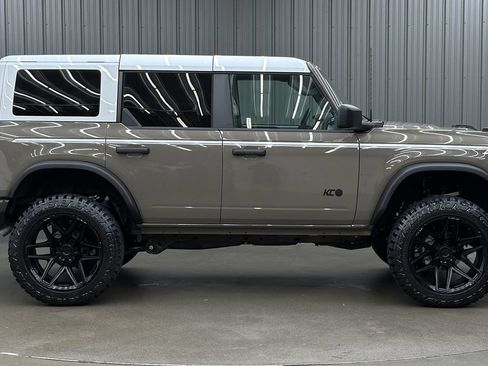 Used 2026 Ford Bronco Heritage Edition AWD/4WD image 6