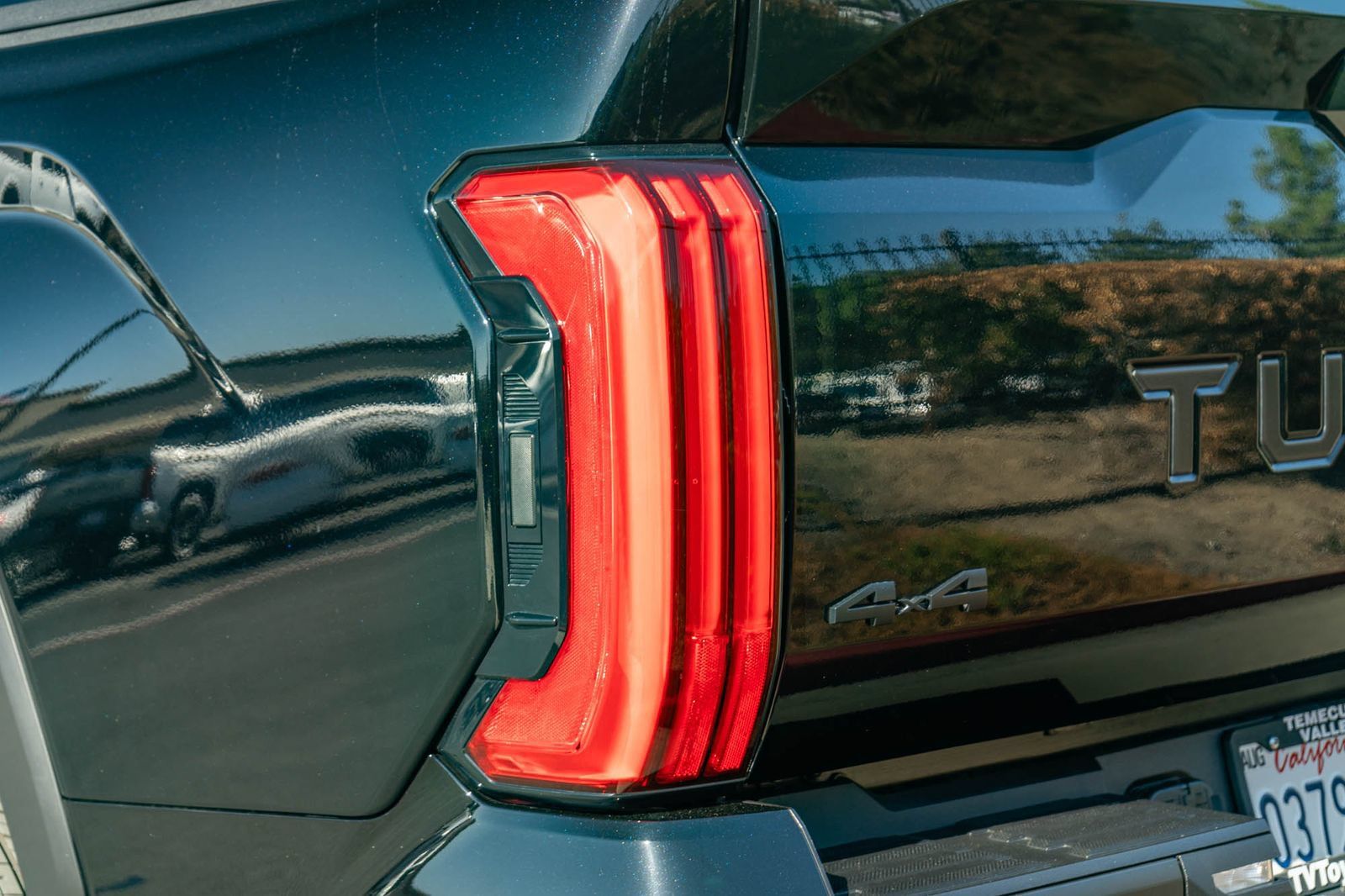 Used 2024 Toyota Tundra Limited AWD/4WD image 7
