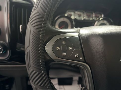 Used 2018 Chevrolet Silverado 1500 LTZ Z71 w/ LTZ Plus Package AWD/4WD image 18