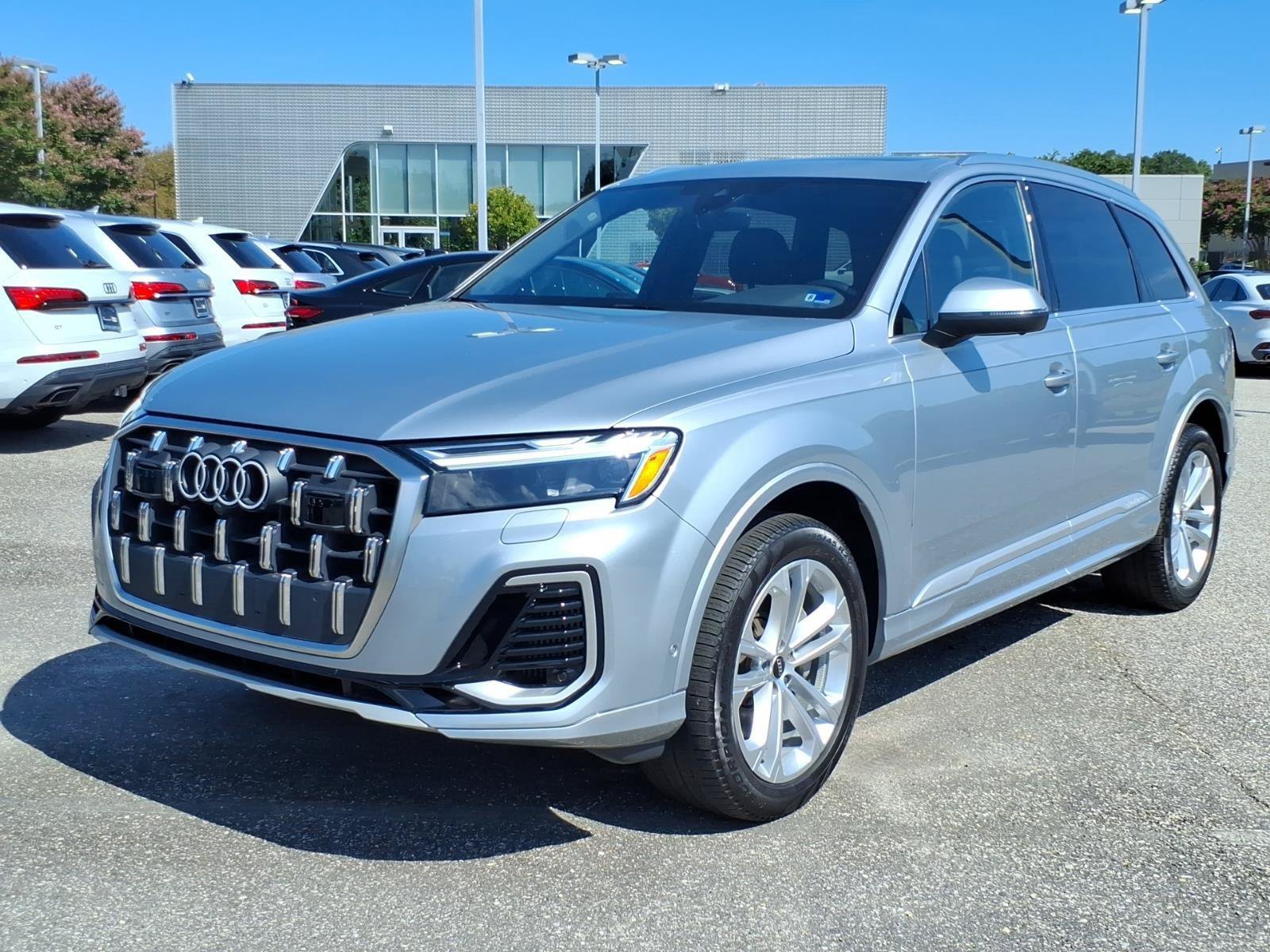 Certified 2025 Audi Q7 3.0T Premium Plus AWD/4WD image 1