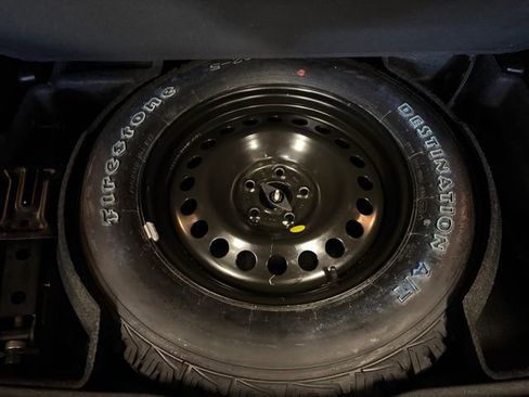 Used 2020 Jeep Cherokee Trailhawk w/ Cold Weather Group image 23