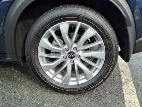 Certified 2023 INFINITI QX50 Luxe image 9