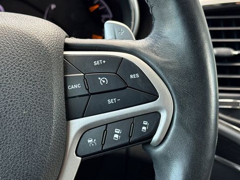 Used 2018 Jeep Grand Cherokee Summit w/ Platinum Series Group AWD/4WD image 30