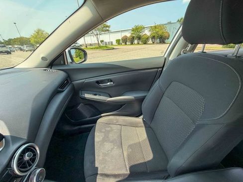 Used 2023 Nissan Sentra S FWD image 16