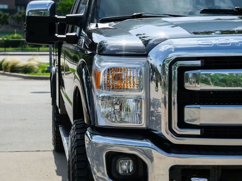Used 2014 Ford F250 Lariat w/ Lariat Ultimate Package AWD/4WD image 5