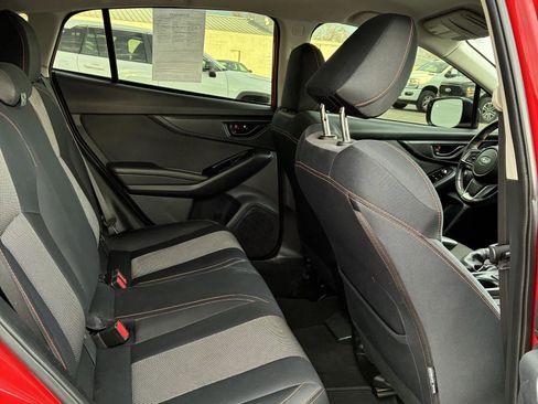 Used 2022 Subaru Crosstrek 2.0i Premium w/ Popular Package #4 image 12