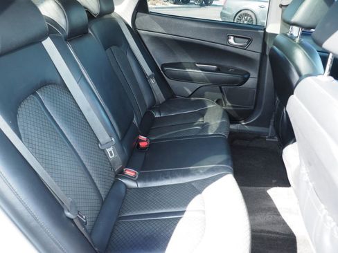 Used 2020 Kia Optima SE image 17