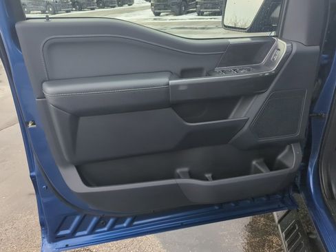 Used 2022 Ford F150 XLT w/ Equipment Group 302A High image 10