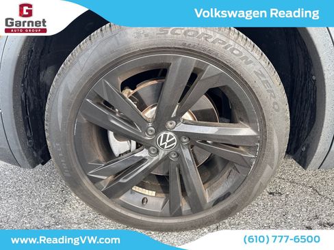 Used 2023 Volkswagen Tiguan SE R-Line image 10