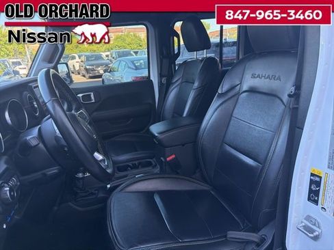 Used 2022 Jeep Wrangler Unlimited Sahara AWD/4WD image 14