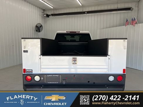 Used 2024 GMC Sierra 2500 Pro w/ Convenience Package AWD/4WD image 4