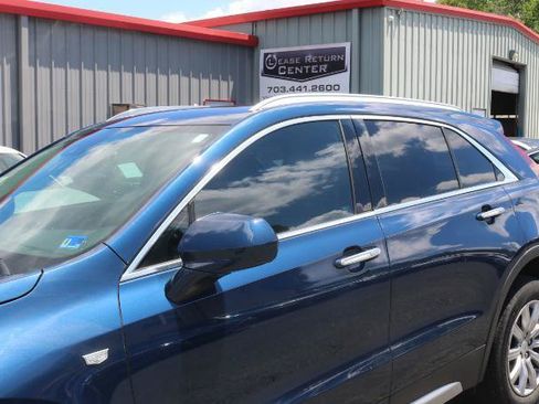 Used 2020 Cadillac XT4 Premium Luxury AWD/4WD image 4