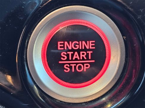 Used 2016 Honda Pilot Touring image 27