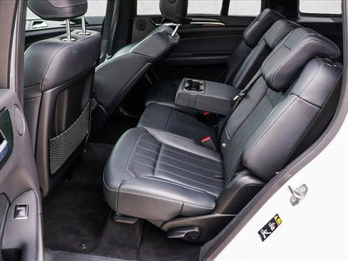 Used 2019 Mercedes-Benz GLS 450 4MATIC image 24